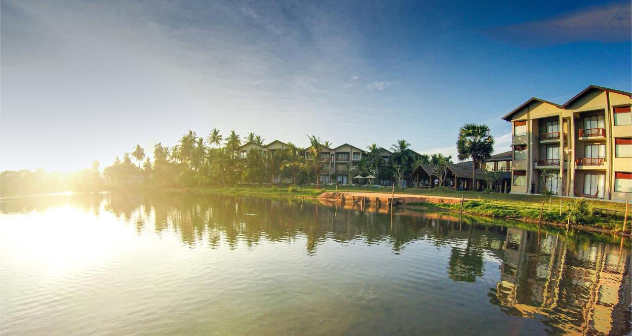 Amaranthe Bay Resort & Spa Тринкомали Экстерьер фото
