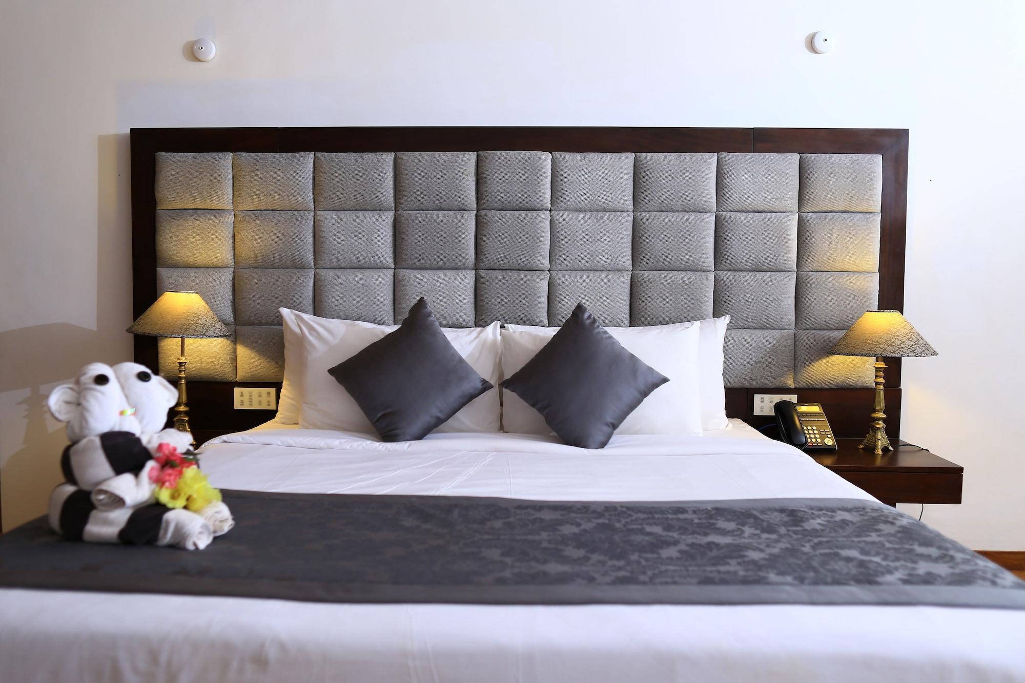 Amaranthe Bay Resort & Spa Тринкомали Экстерьер фото