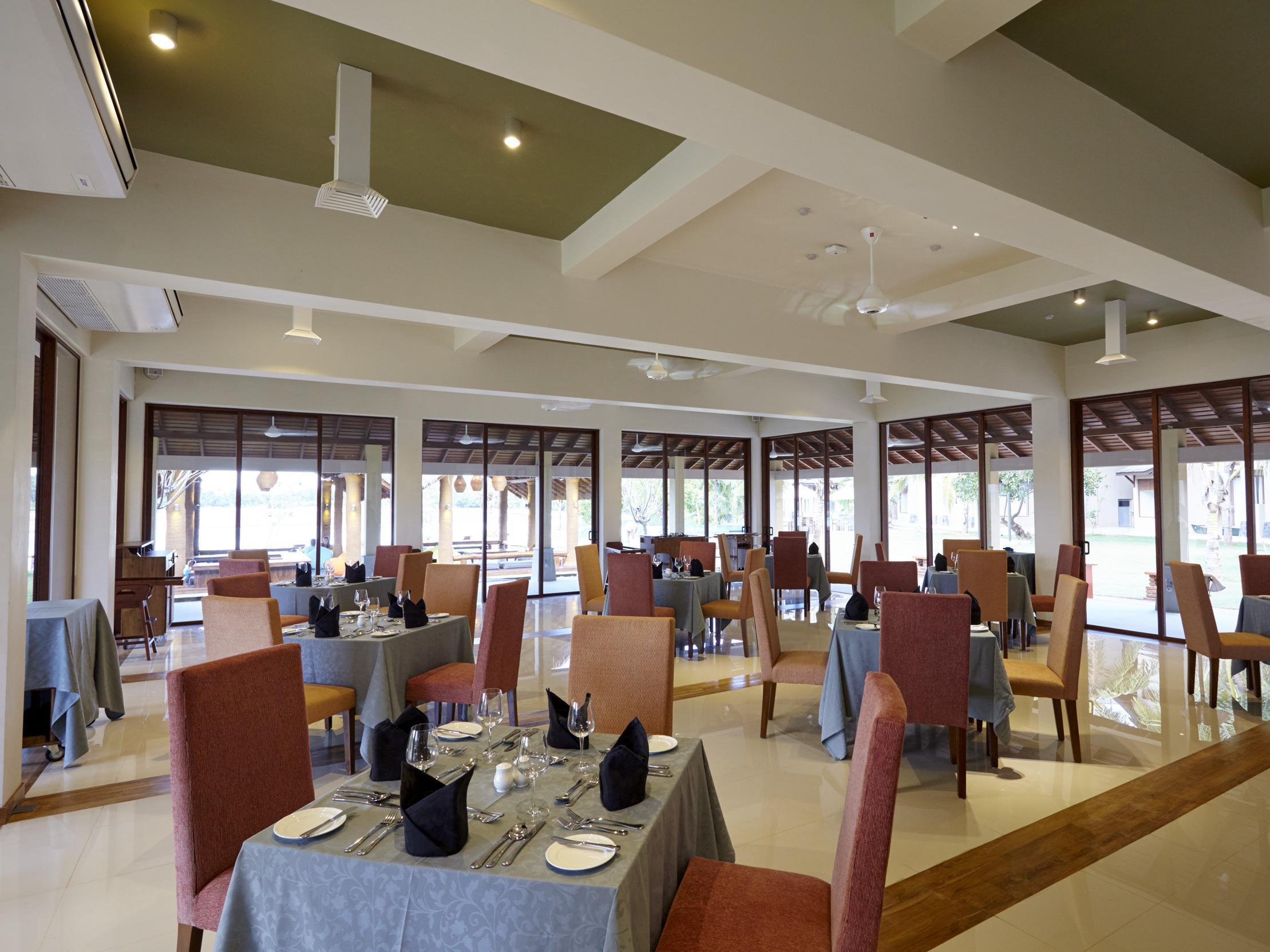 Amaranthe Bay Resort & Spa Тринкомали Экстерьер фото
