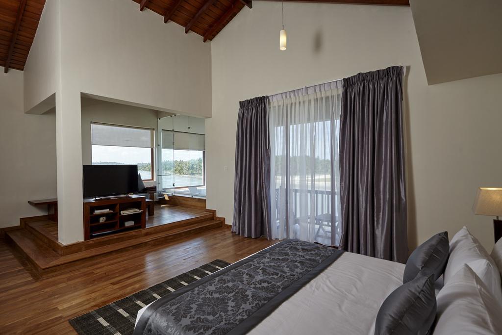 Amaranthe Bay Resort & Spa Тринкомали Экстерьер фото