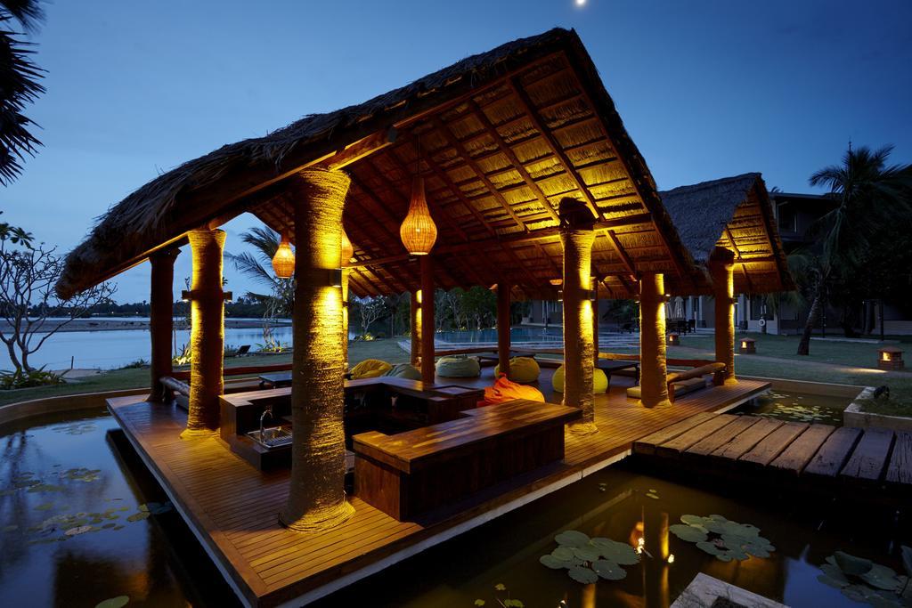 Amaranthe Bay Resort & Spa Тринкомали Экстерьер фото
