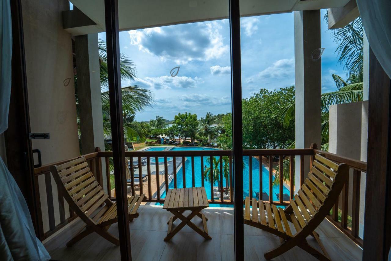 Amaranthe Bay Resort & Spa Тринкомали Экстерьер фото
